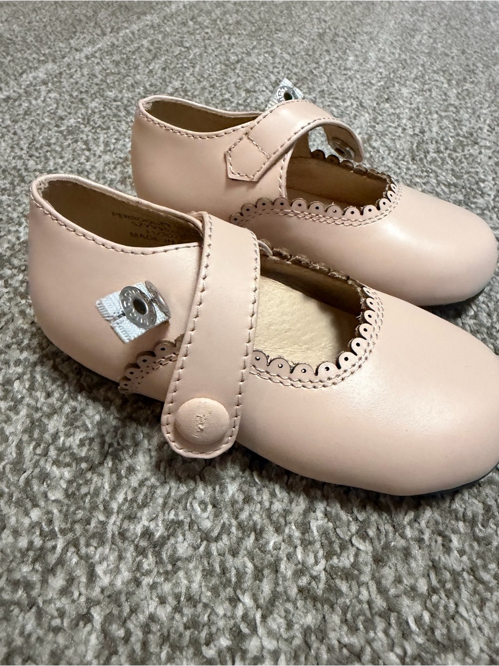 Girls' Soft Pink Mary Jane Dress Shoes with Scalloped Trim